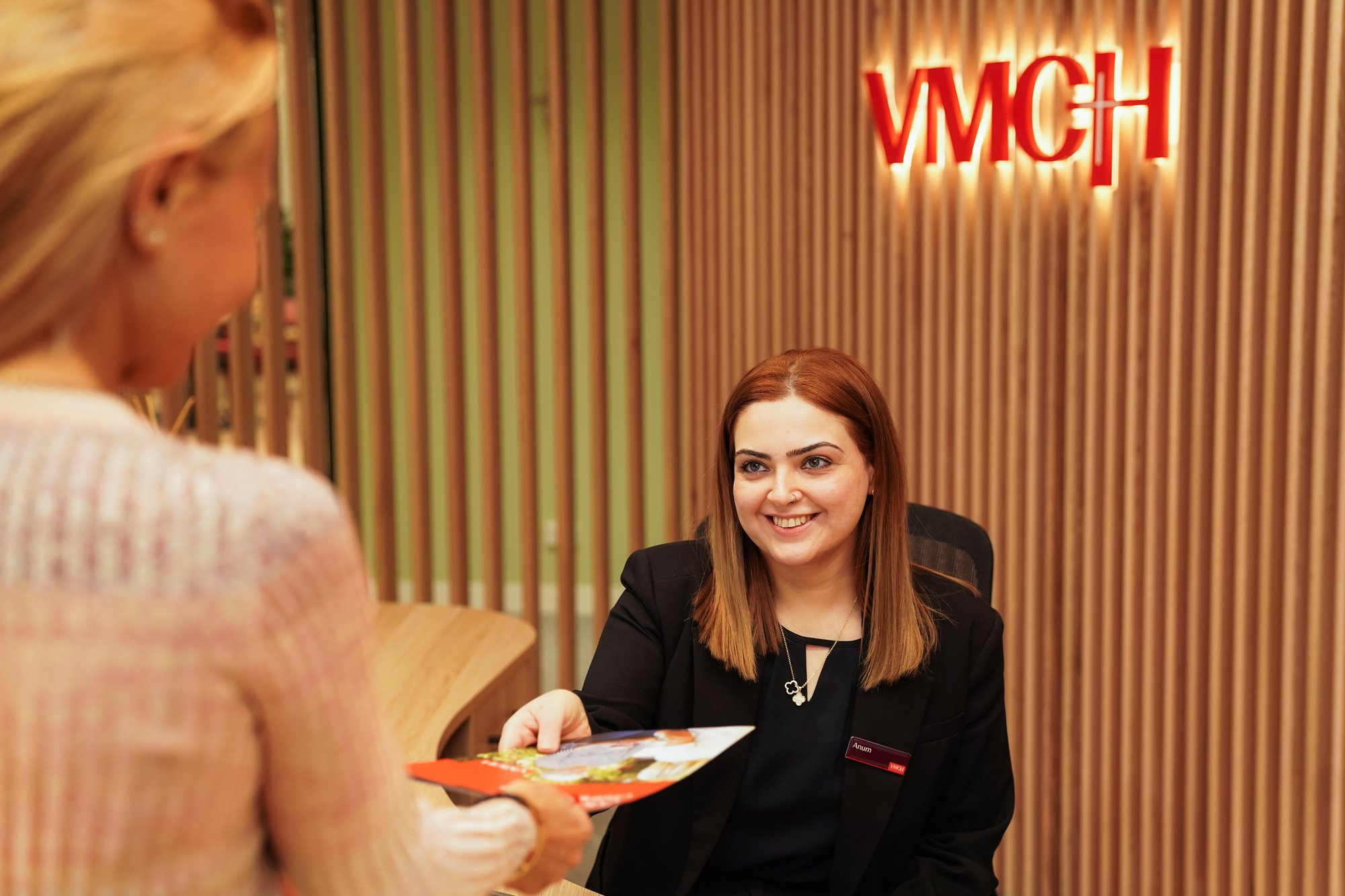 CORP_Customer-Service-Team_Aug25_Web-6